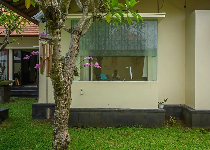 Lucky Lily Villa Sanur